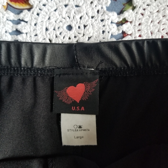 NWOT/ Faux Leather Boom Boom Shorts - Picture 3 of 3